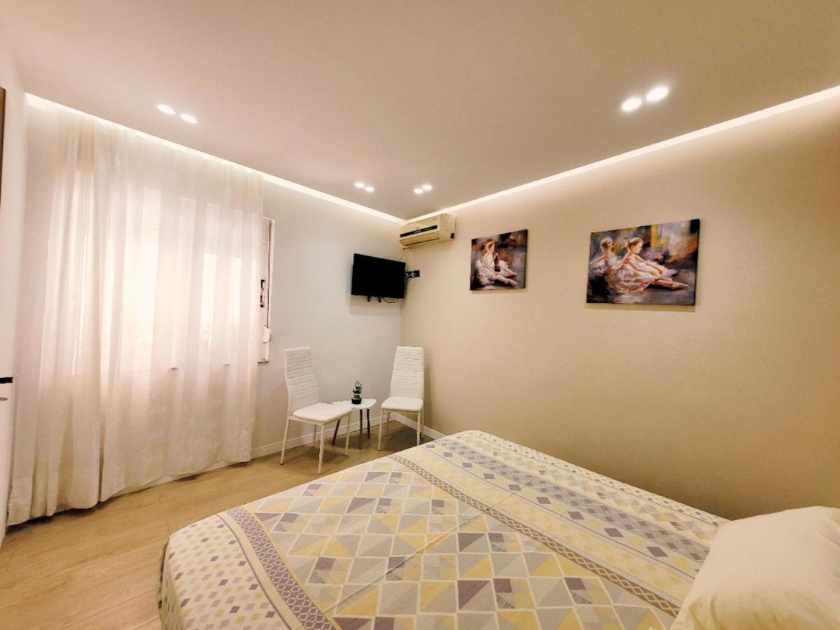 Loi Apartment Sarandë Exterior foto